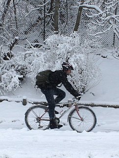 V zimě na kole